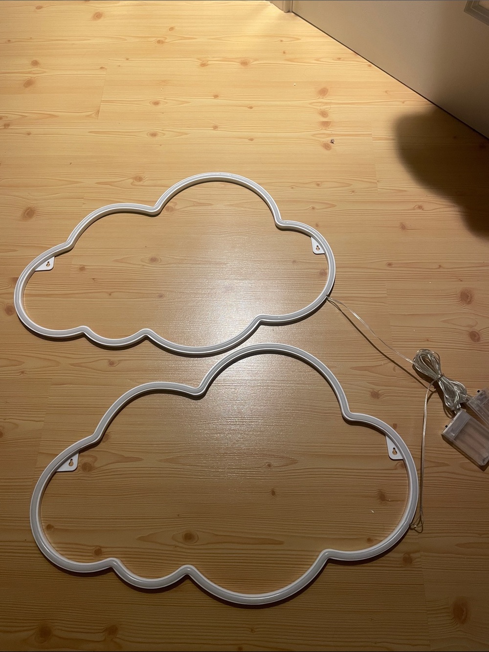 White Cloud LED Wall Decor